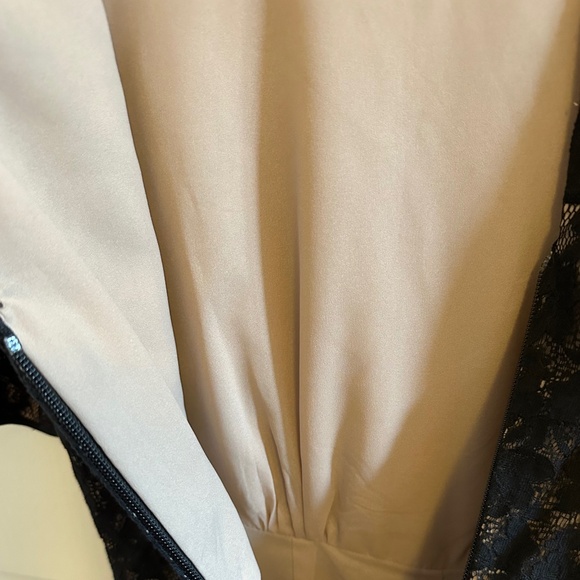 BCBG lace romper - Picture 4 of 16